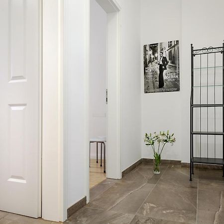 Newton-Appartement Mit 3 Schlafzimmern Berlin Eksteriør bilde