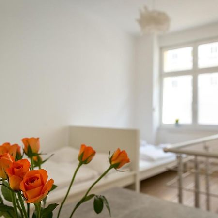 Newton-Appartement Mit 3 Schlafzimmern Berlin Eksteriør bilde